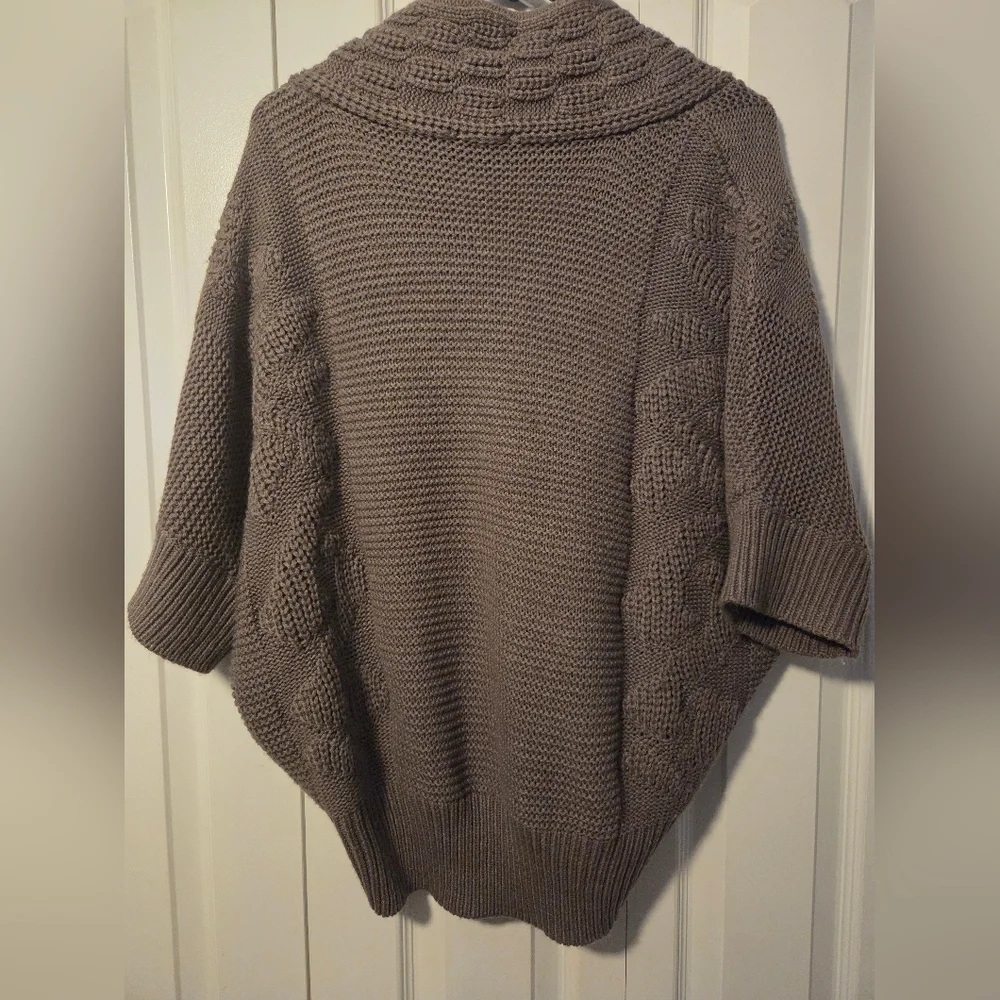 The Limited Taupe Cable Knit Shrug - Picture 5 of 5